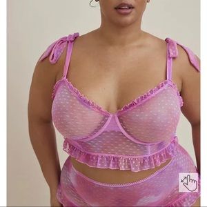 NWT Torrid ruffle bralette size 5